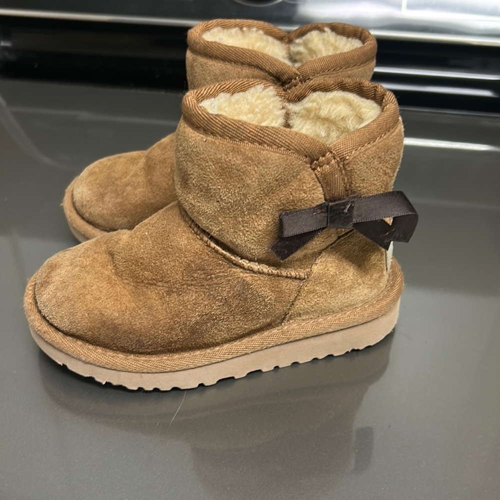 Toddler girls Ugg boots, size 8
